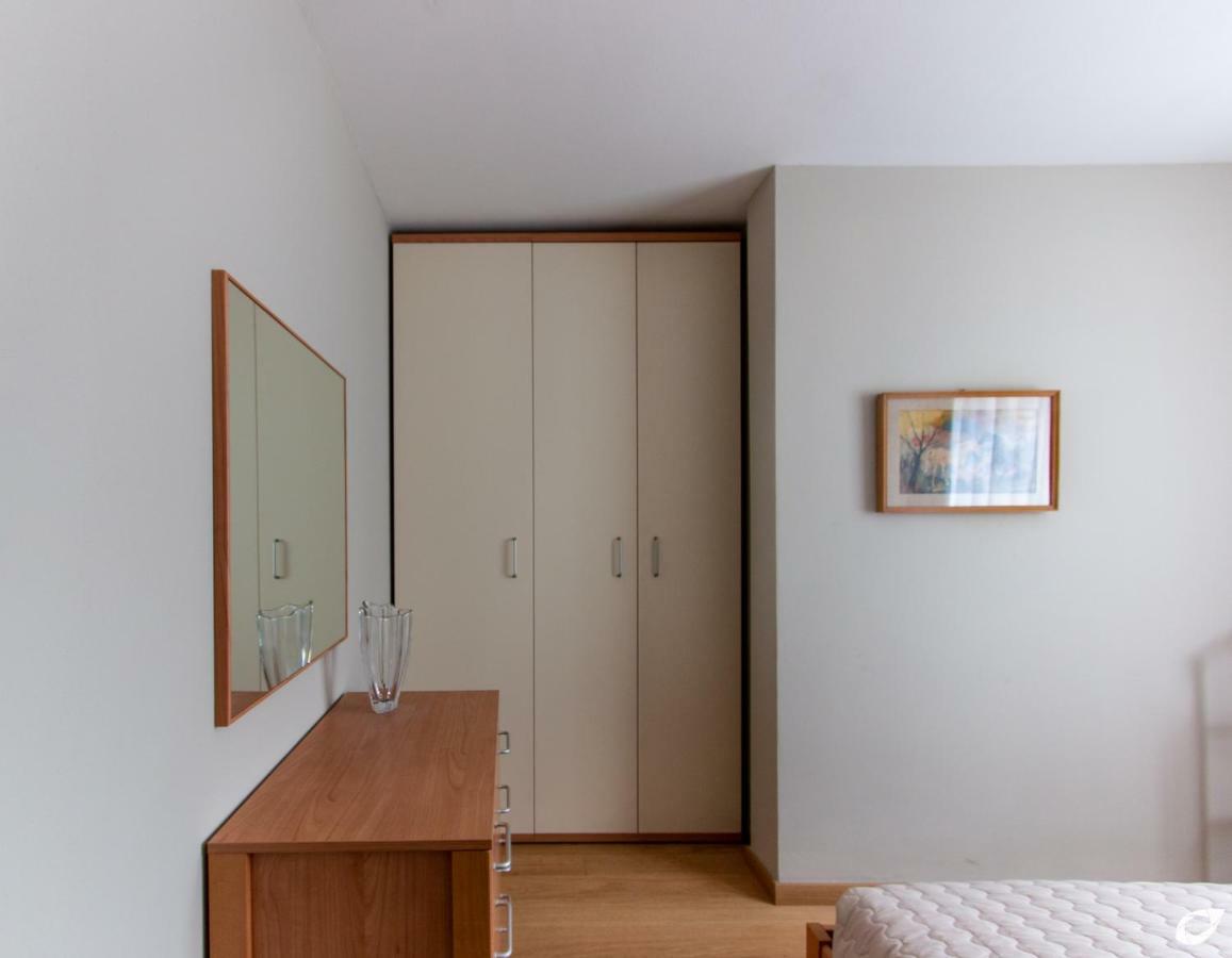 מרינה די פיאטרסנטה 2-Bedroom Apt, With Balcony & Aircondition - 50 M From The Beach מראה חיצוני תמונה